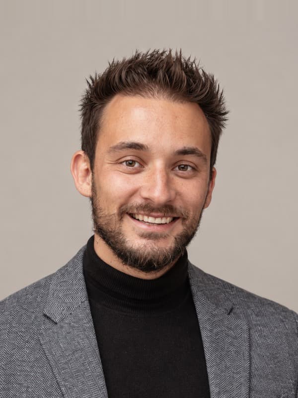 Victor Plessis, Chasseur immobilier Comète