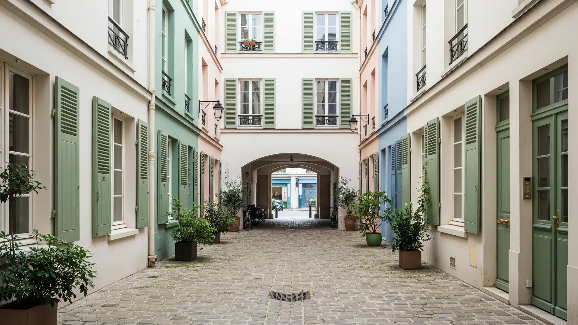 Immeuble faubourien : acheter le « petit ancien » à Paris